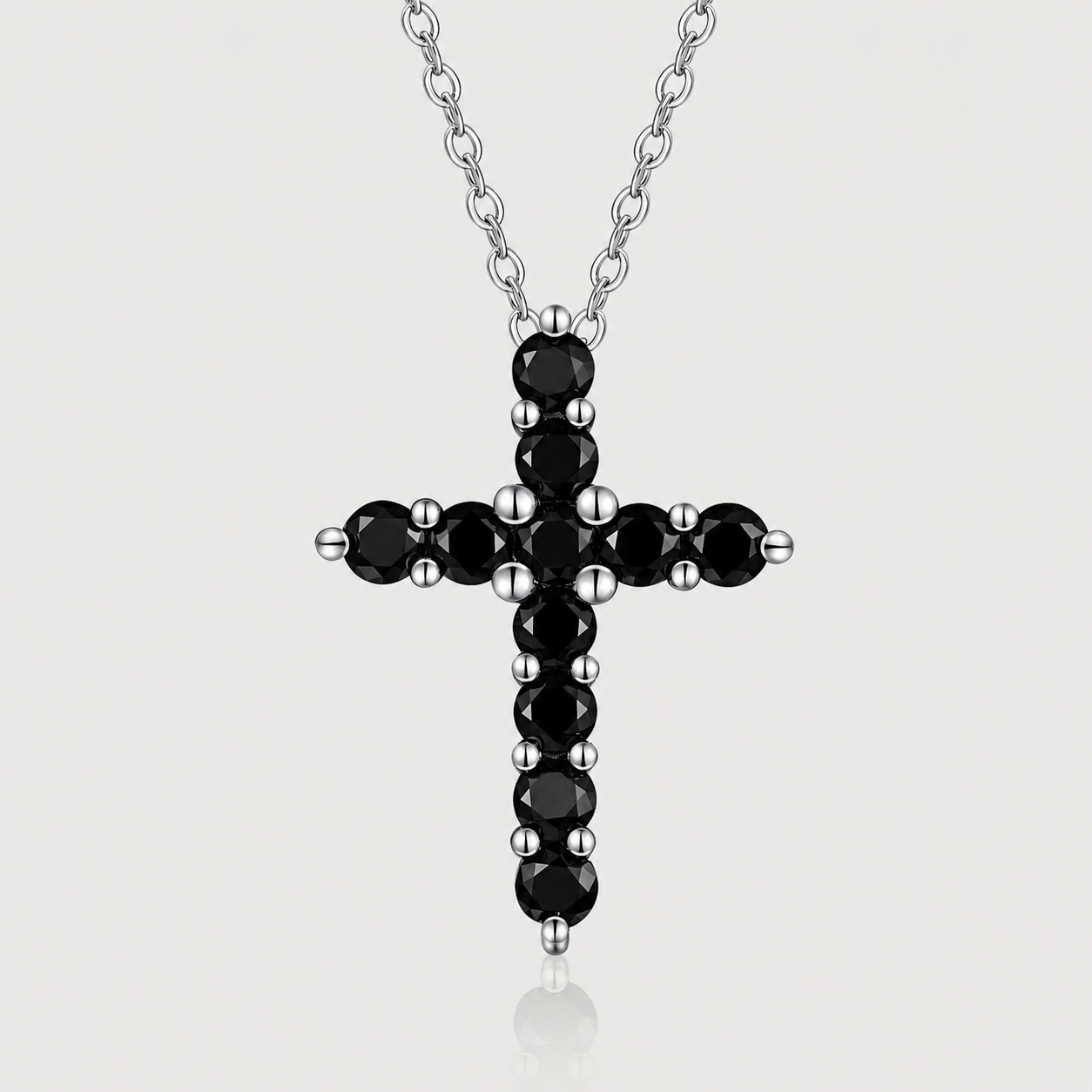 Colar Cruz Moissanite Ônix