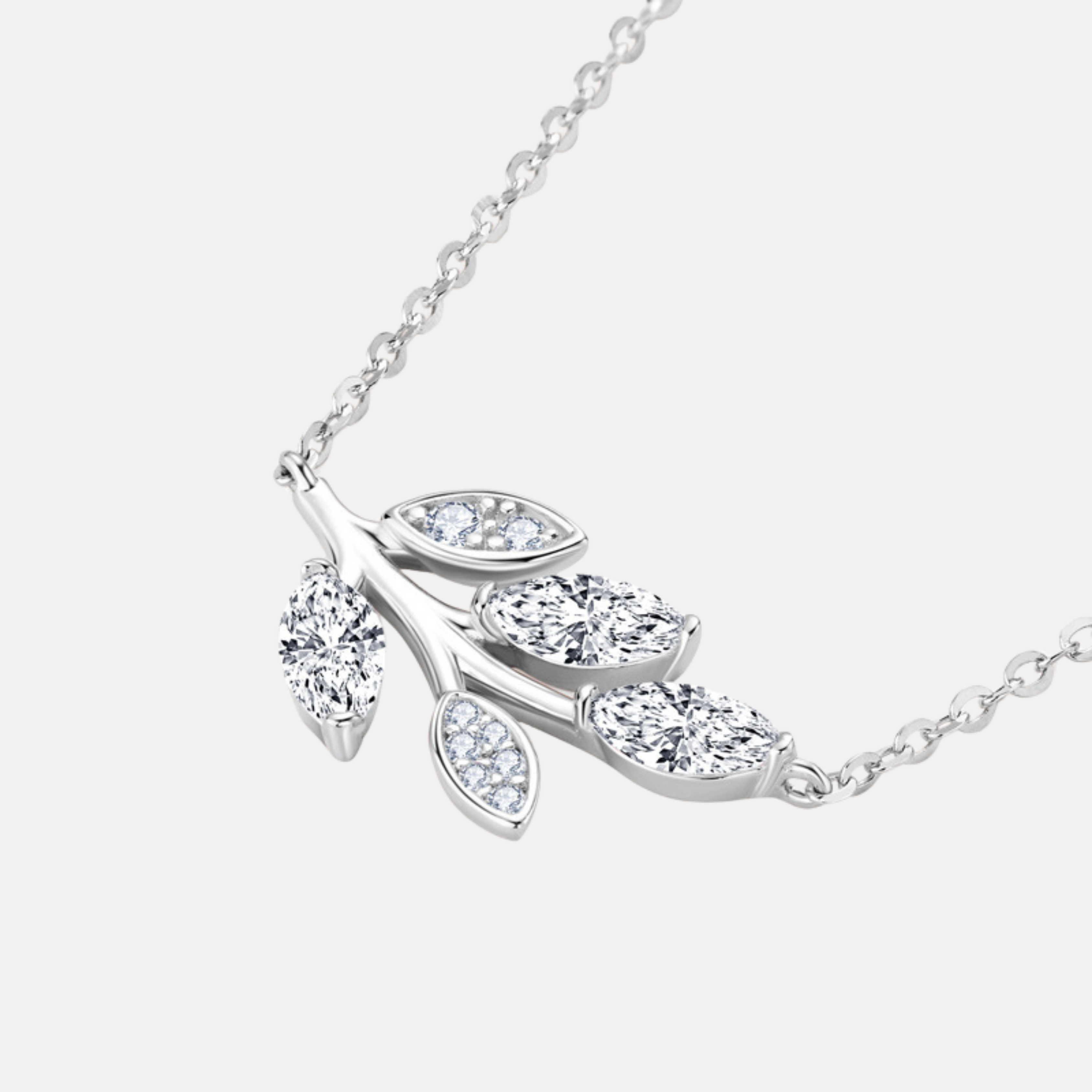 Colar Leaf Moissanite