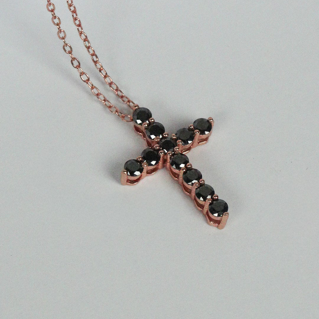 Colar Cruz Moissanite Ônix