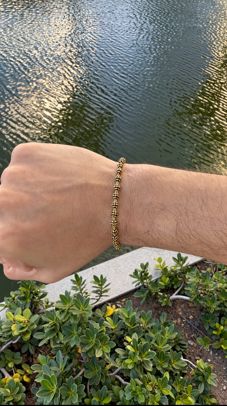 Riviera Gênesis Moissanite Black — Ouro Amarelo