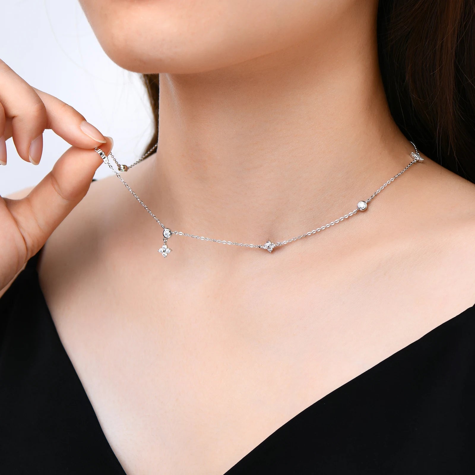 Colar Elos Bezel Moissanite