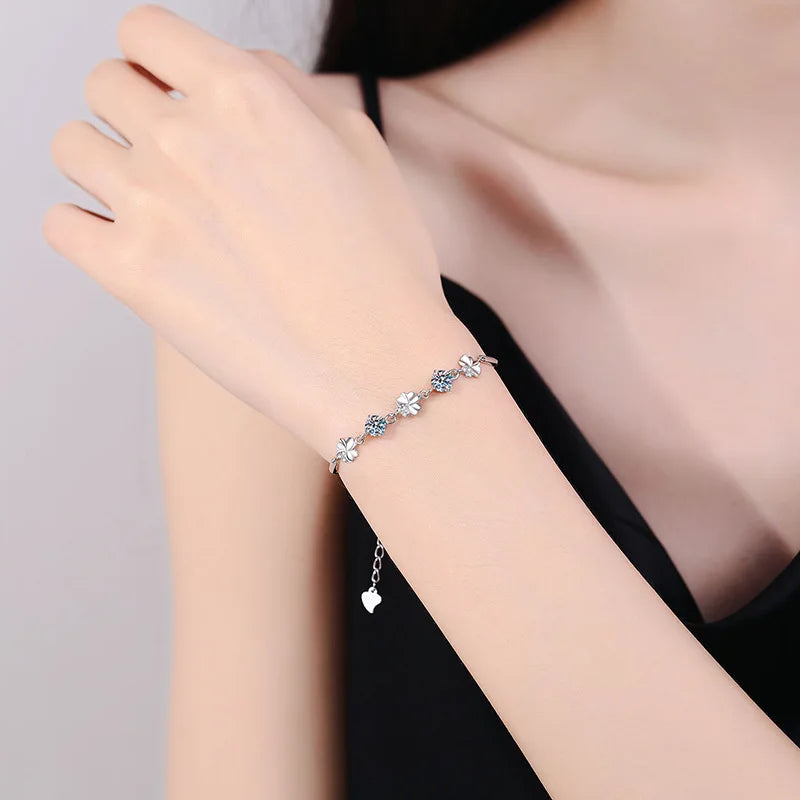 Pulseira Trevo Moissanite