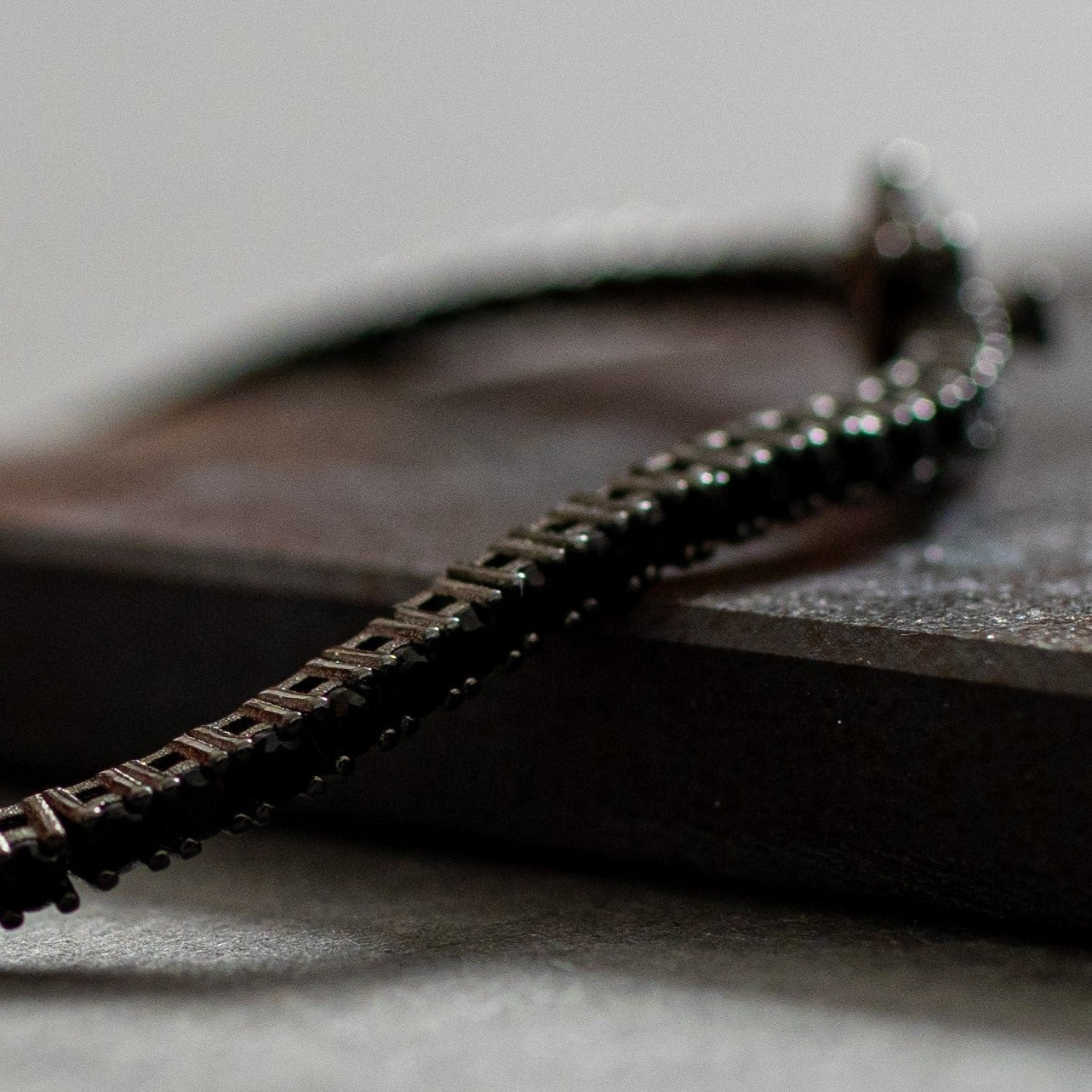 Riviera Zircônia Ônix - Ródio Negro