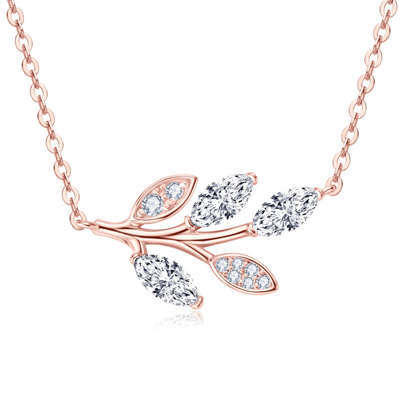 Colar Leaf Moissanite